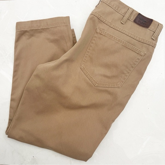 L.L. Bean Men's Straight Fit Khaki Jeans size 38 - Picture 6 of 8